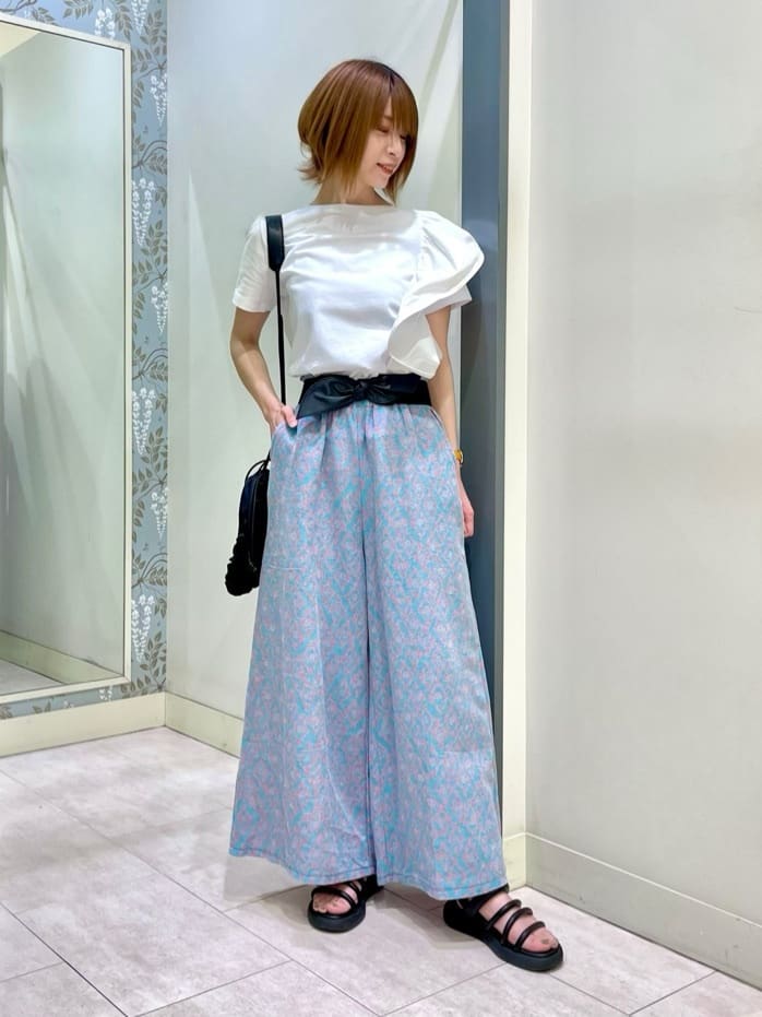 アシメフリルTシャツ