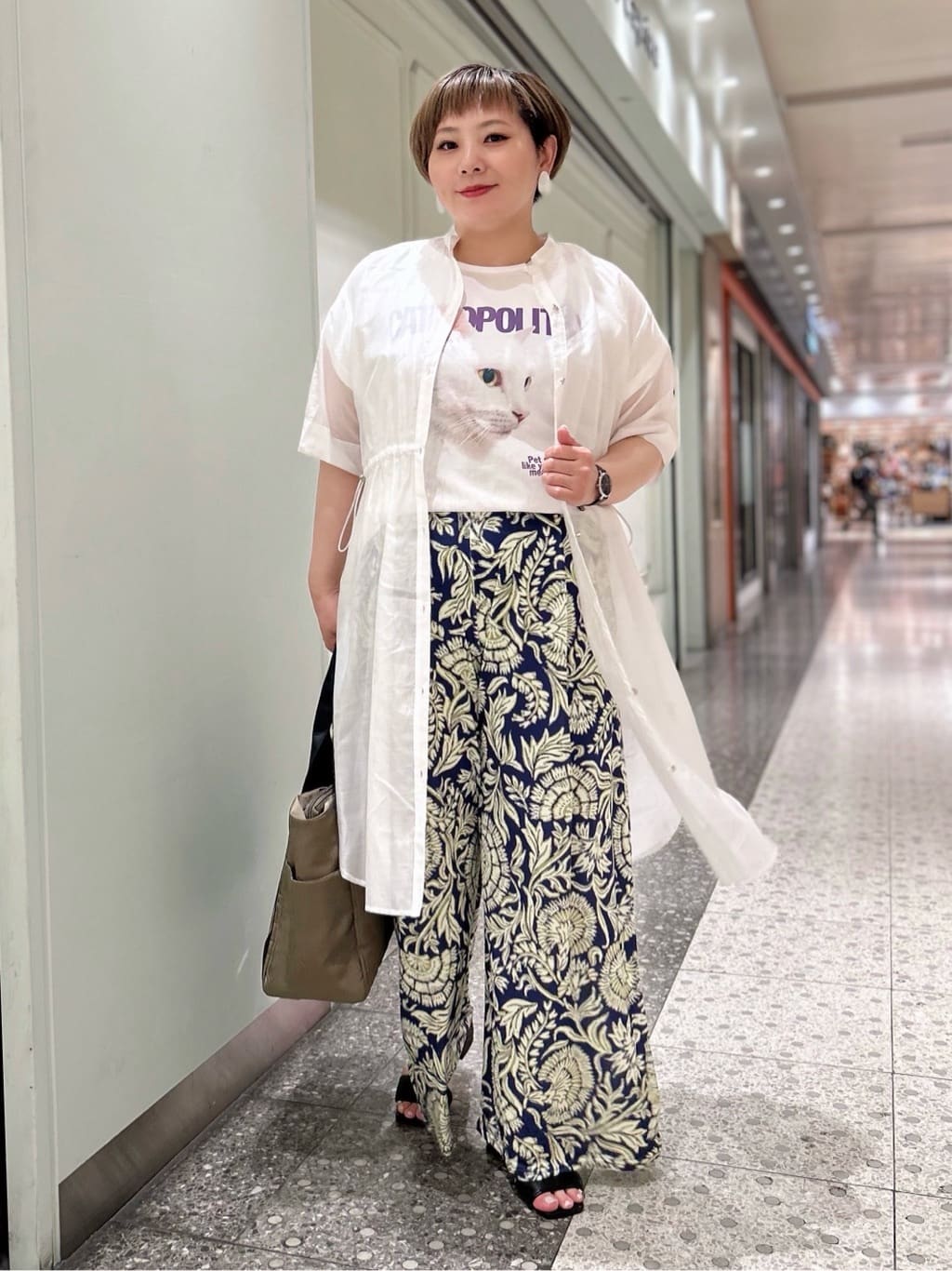 シアーシャツチュニック スタイリング