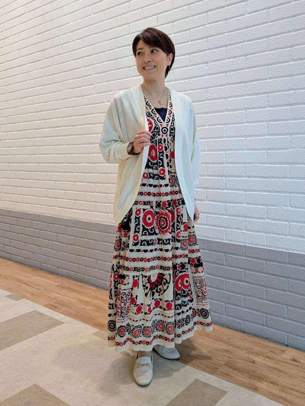 ワンピース×カーディガンでこなれコーデ