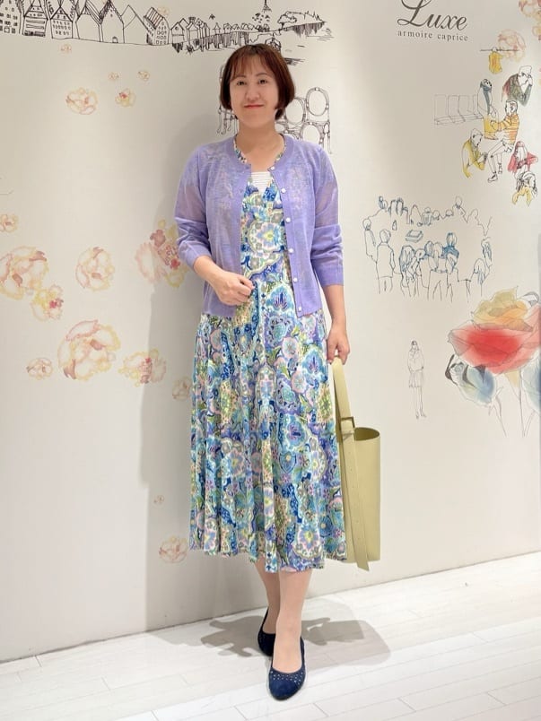 ワンピース×カーディガンでこなれコーデ