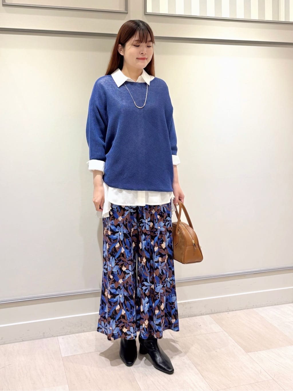 行楽シーズンに映える、大人のお出かけ服