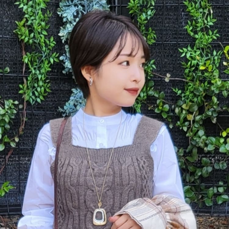 スタッフが選ぶ！この秋注目のニットスタイリング