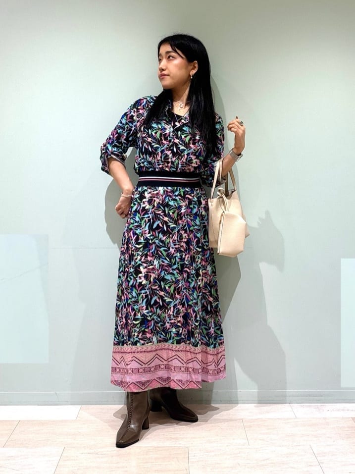 【STAFF STYLING】柄アイテムで秋のおしゃれをアップデート