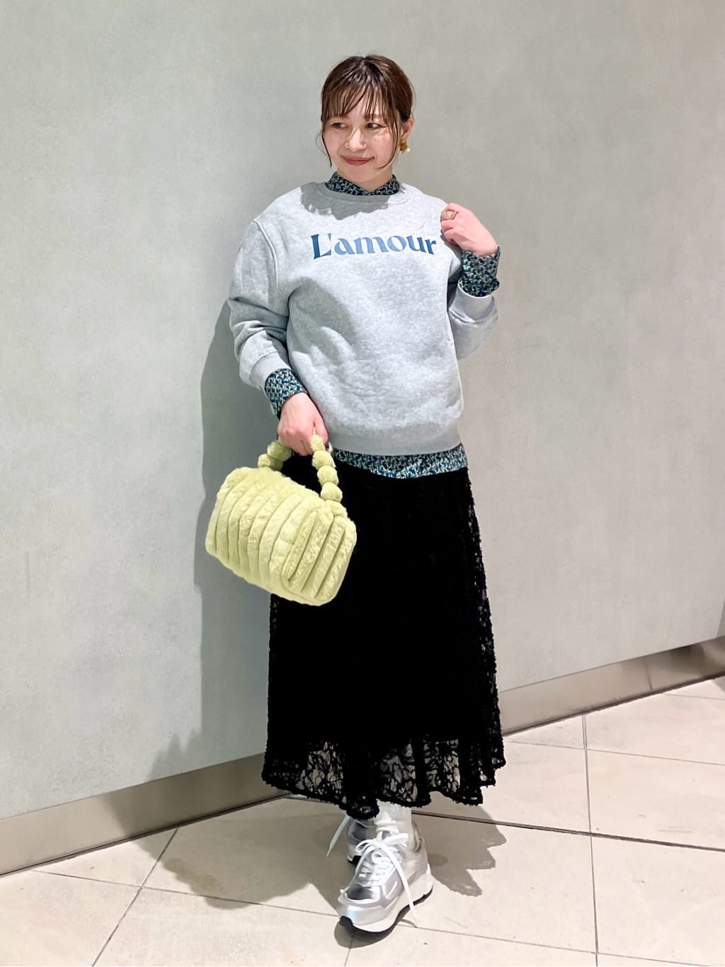 スタッフおすすめ！着こなしの軸になる 上品ボトムスコーデ