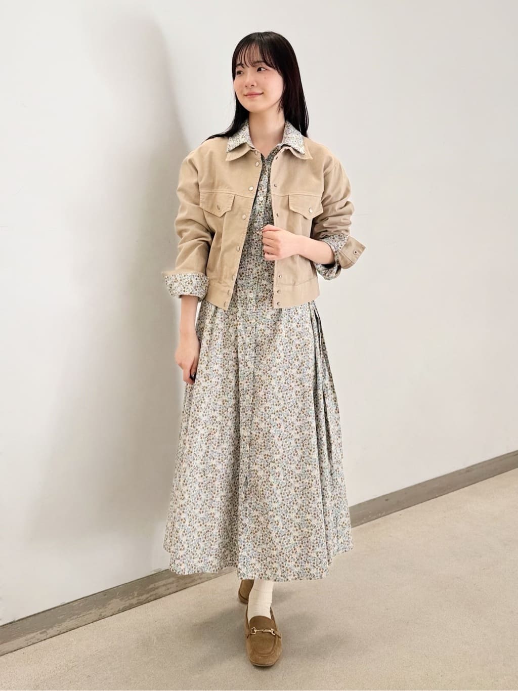 軽やか素材で春を先取り◎春アウタースタイリング