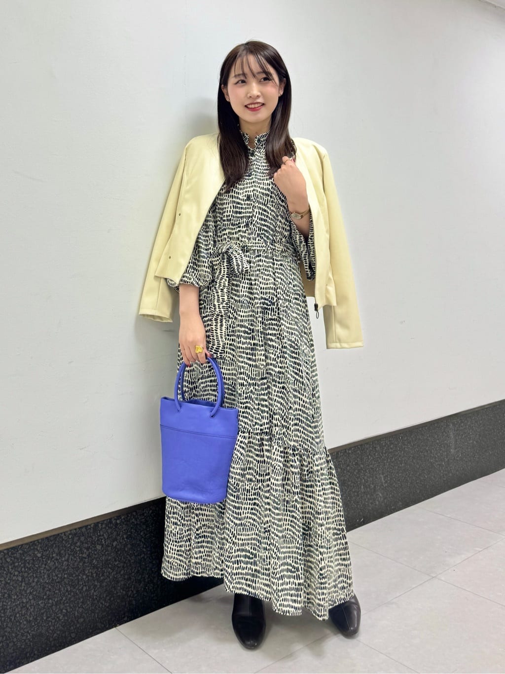 軽やか素材で春を先取り◎春アウタースタイリング