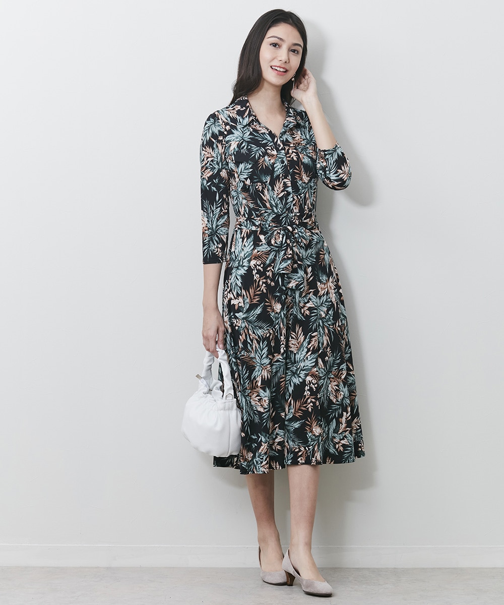 リーフ柄ワンピース