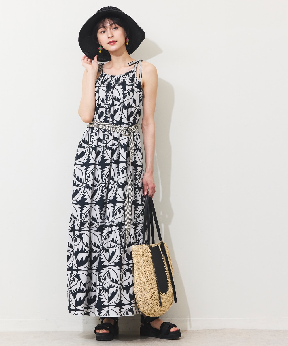  armoire capriceのモノトーンロングワンピース