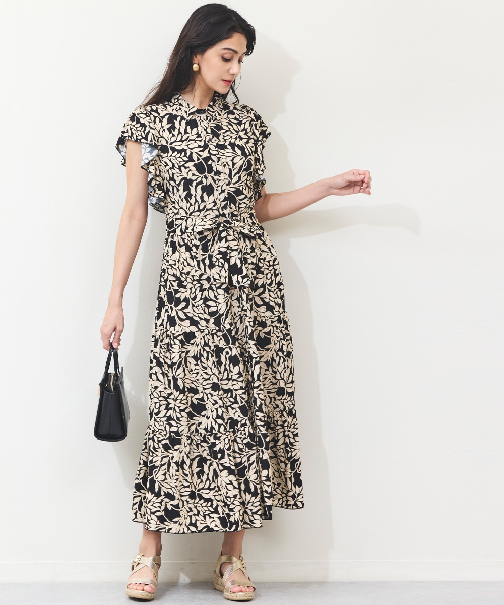 armoire capriceのモノトーンリーフワンピース
