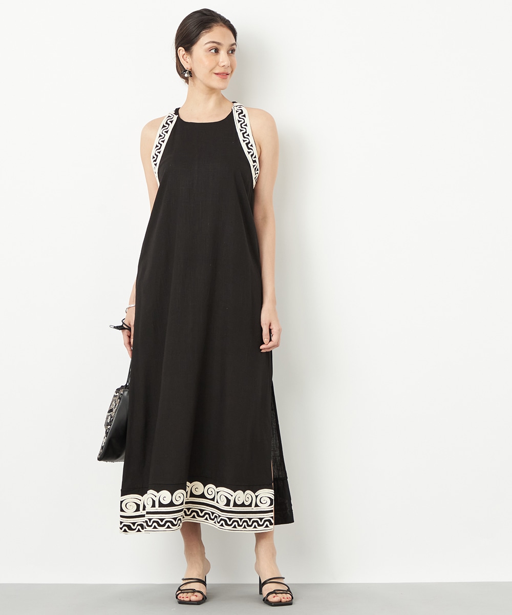  armoire capriceのアラベスク刺繍ワンピース