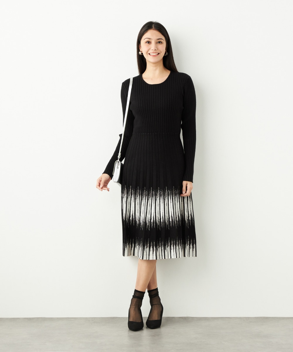 パネル柄ニットワンピース