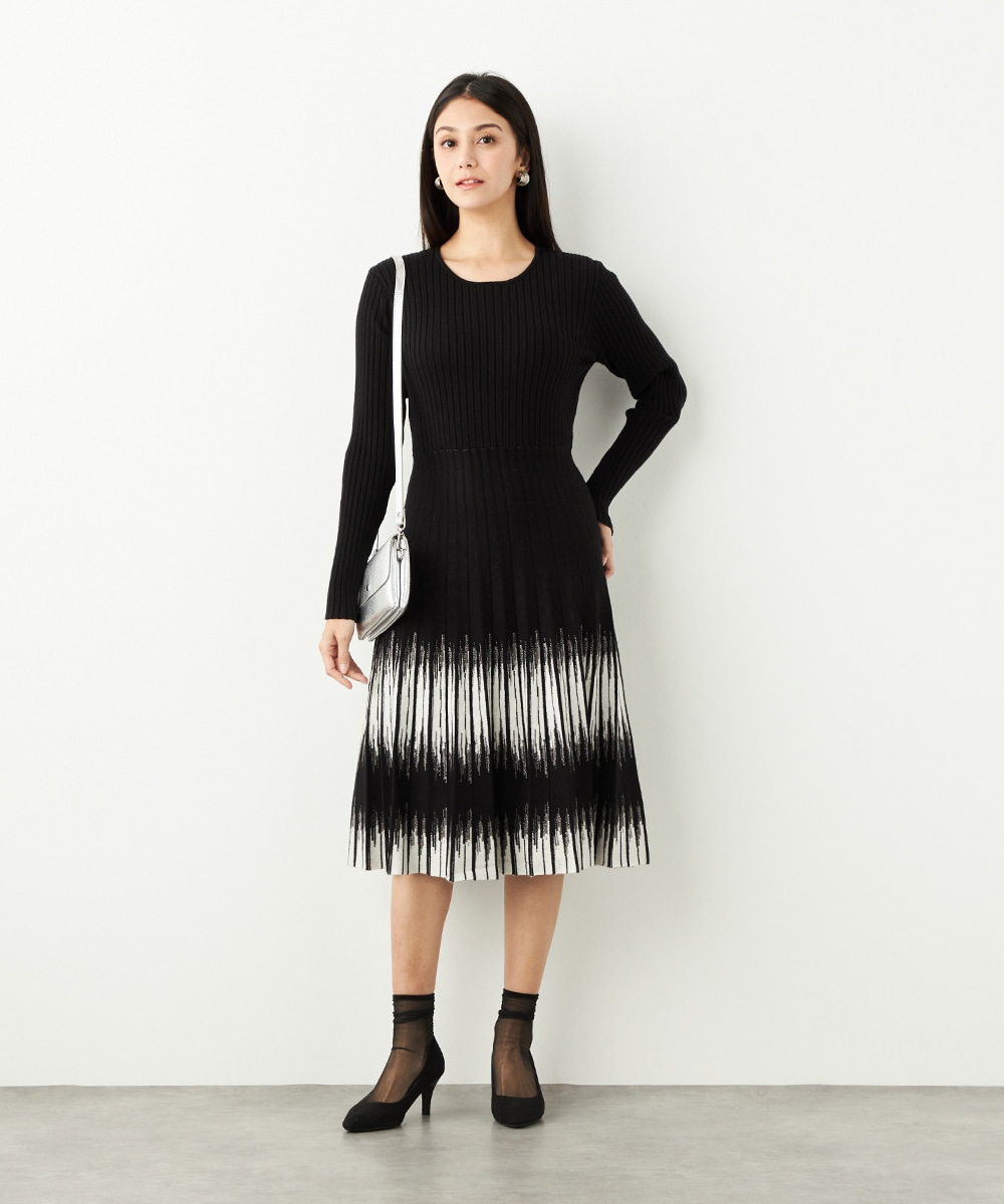 パネル柄ニットワンピース