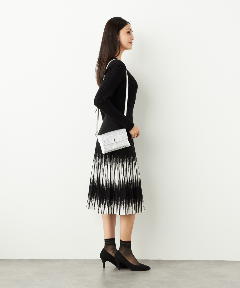 パネル柄ニットワンピース