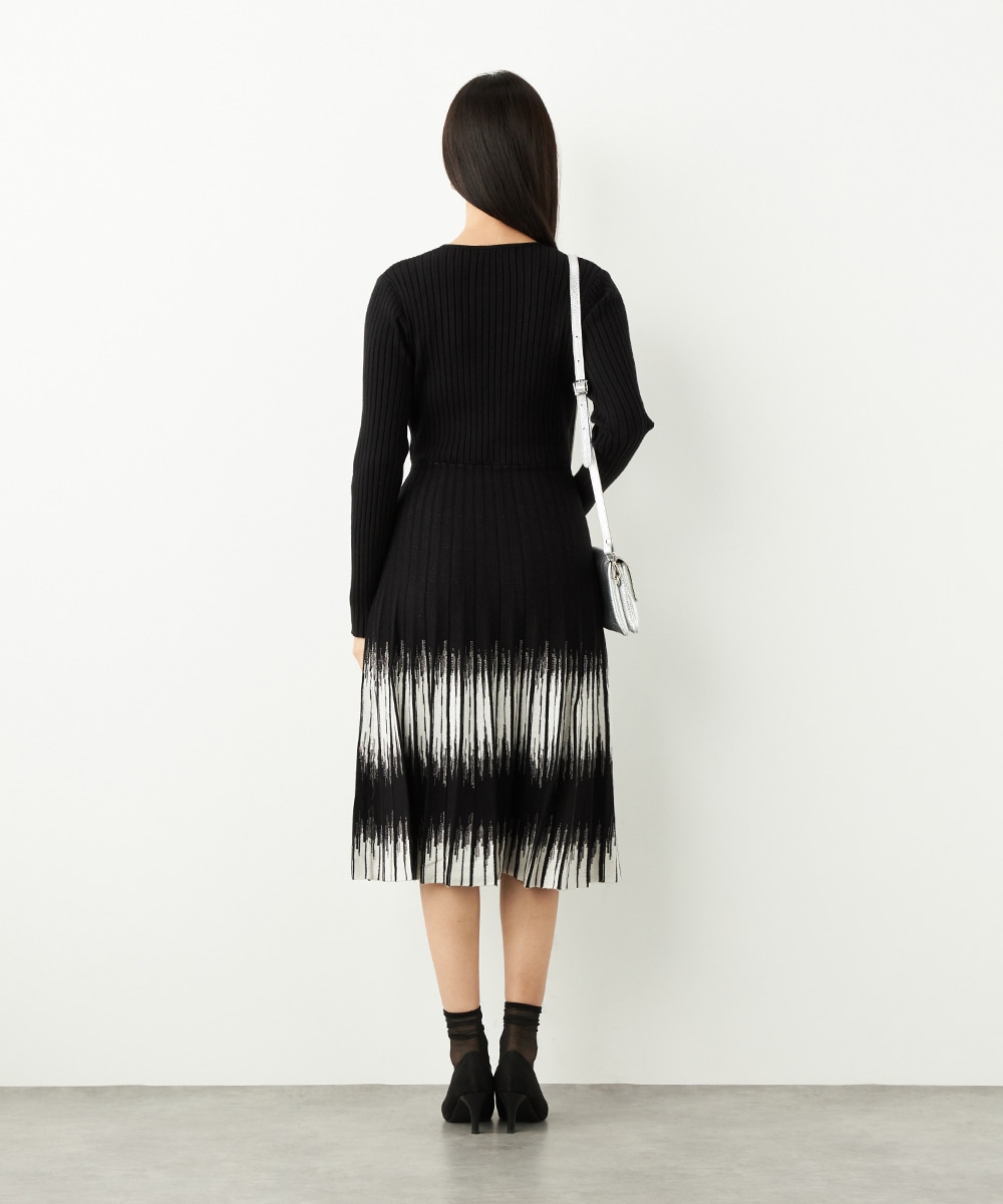 パネル柄ニットワンピース