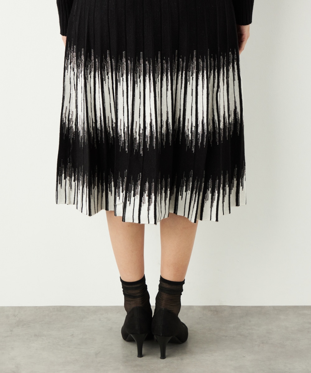 パネル柄ニットワンピース