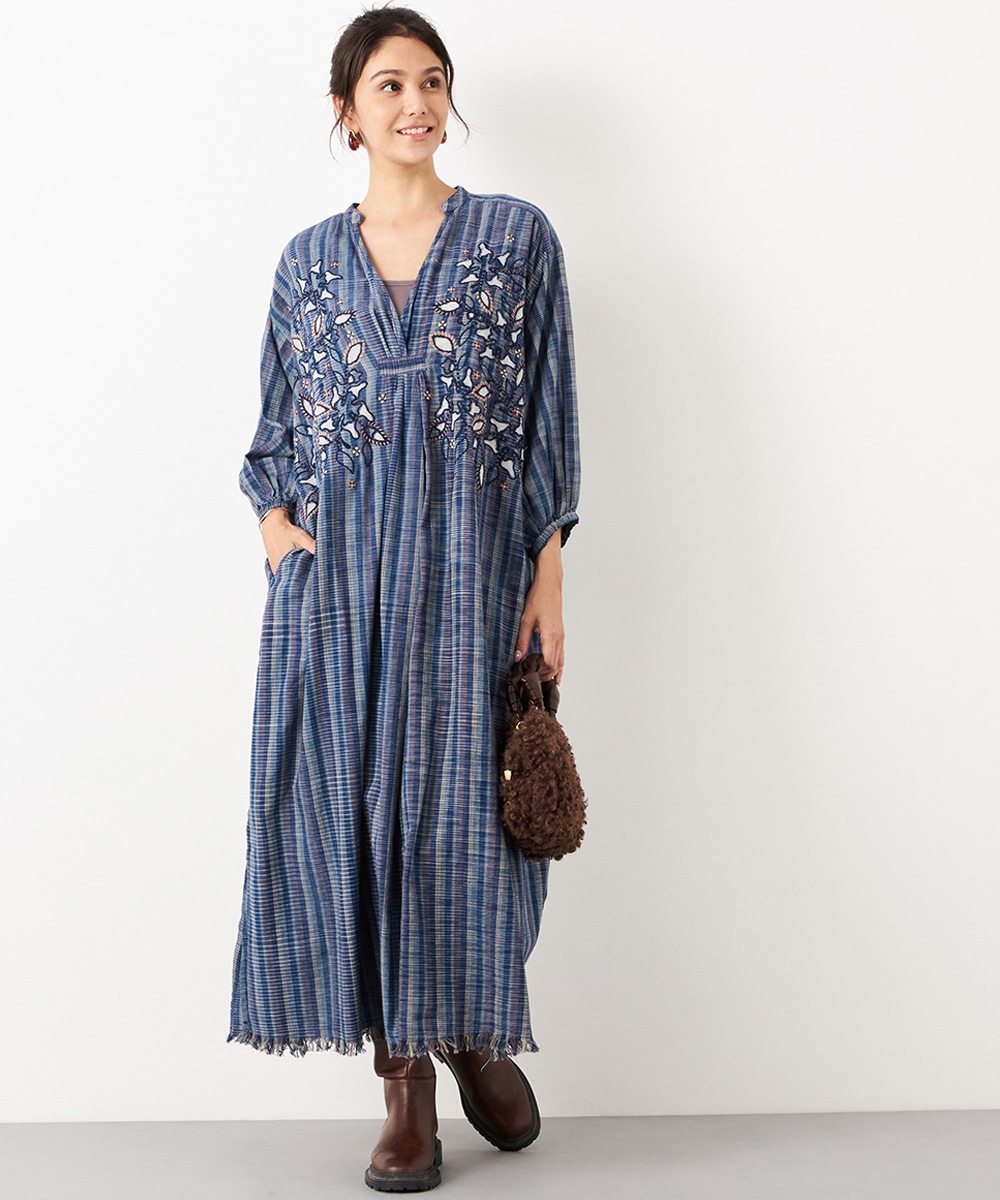  armoire capriceの刺繍ストライプワンピース