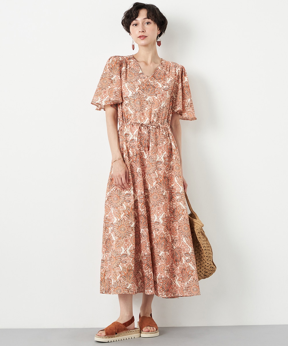  armoire capriceのボタニカルフレアワンピース