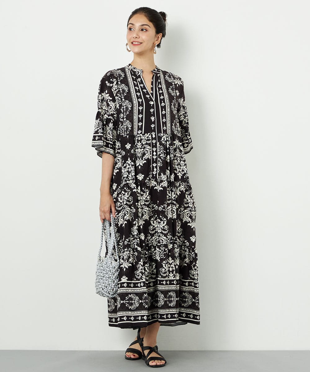  armoire capriceのアラベスクパネルワンピース