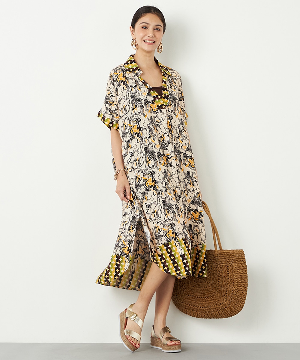 armoire capriceのフラワーパネルワンピース