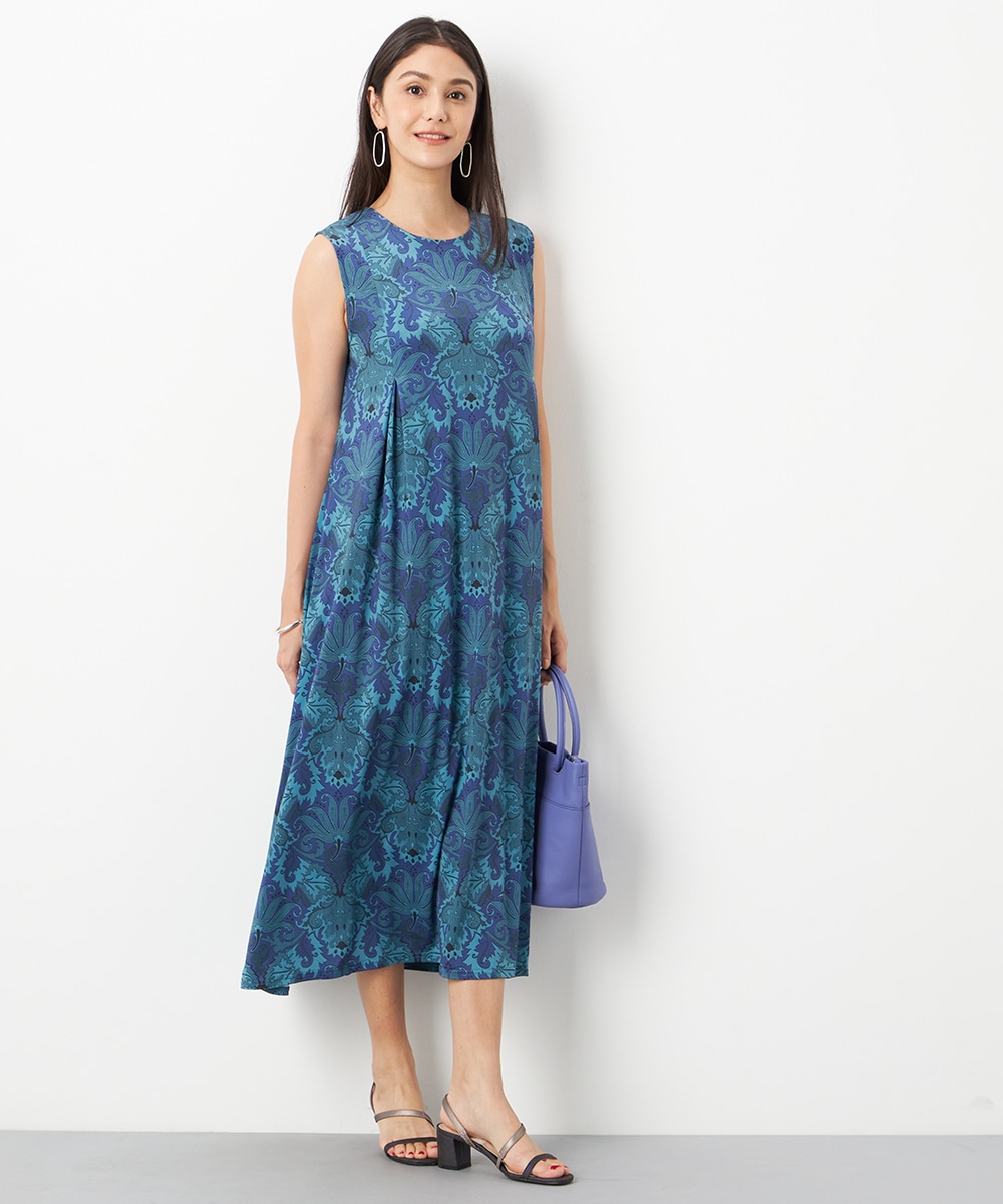 Luxe armoire capriceのアラベスクプリントジャージワンピース