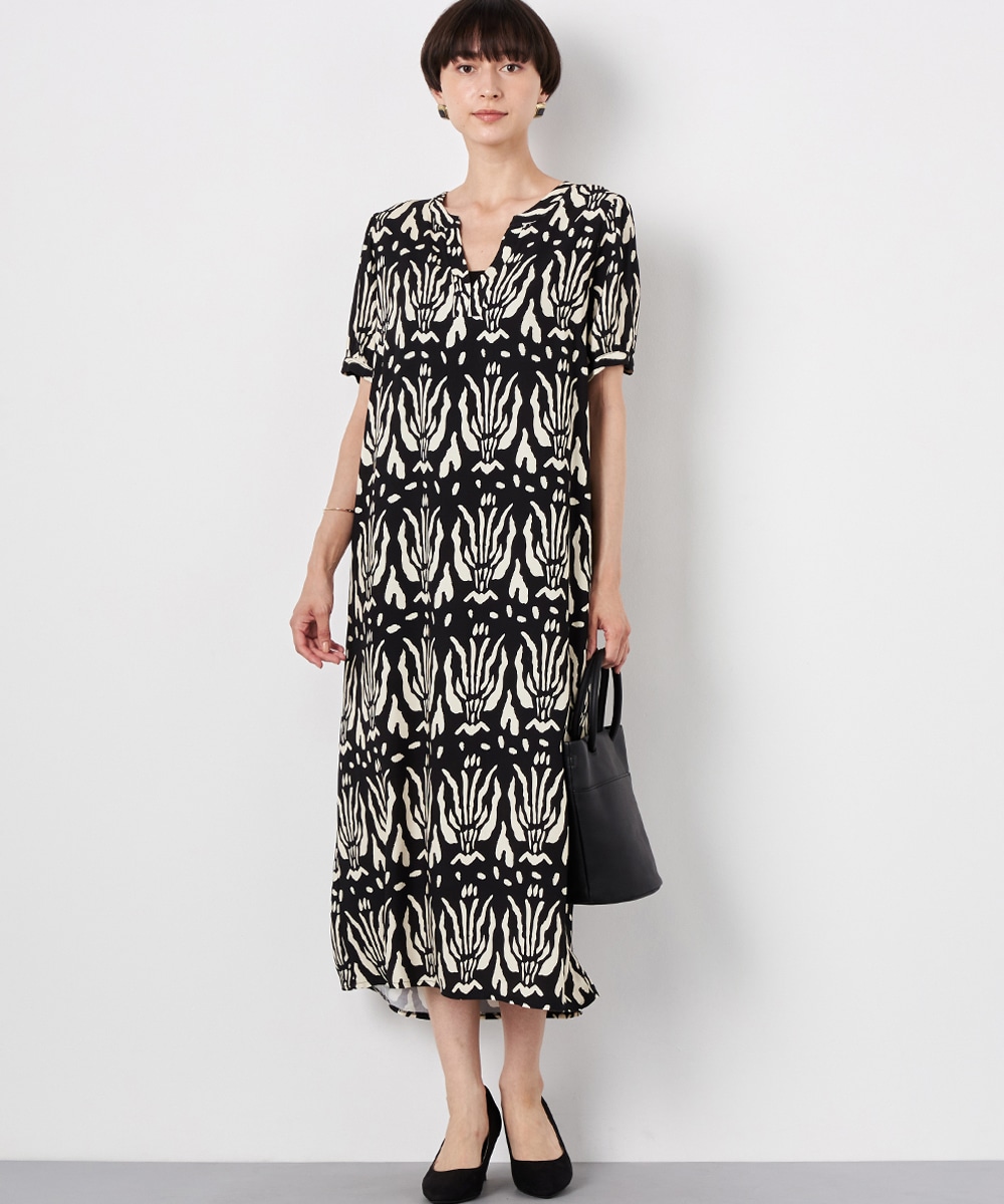 モノトーンAラインワンピース