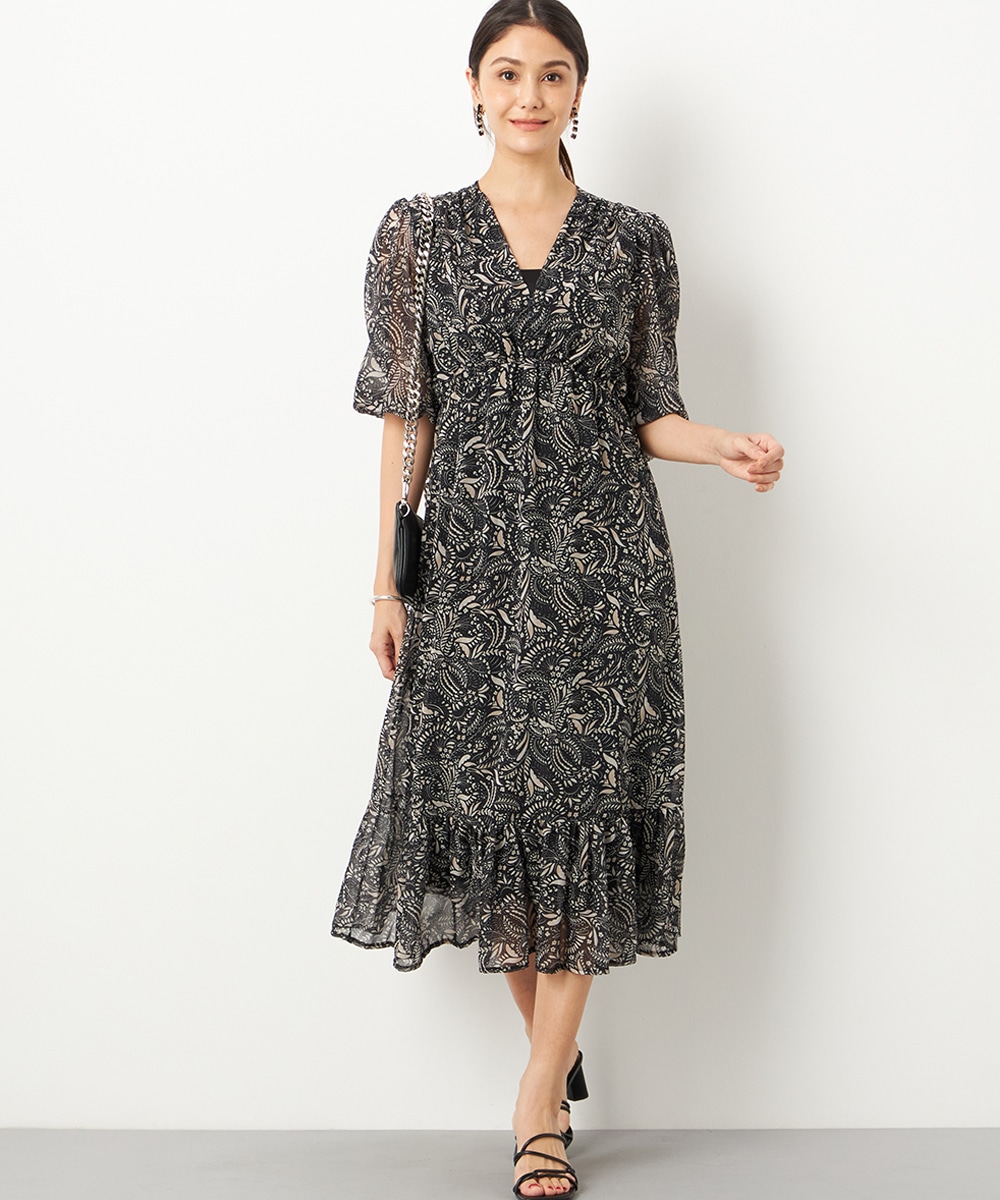  armoire capriceのボタニカルモノトーンワンピース