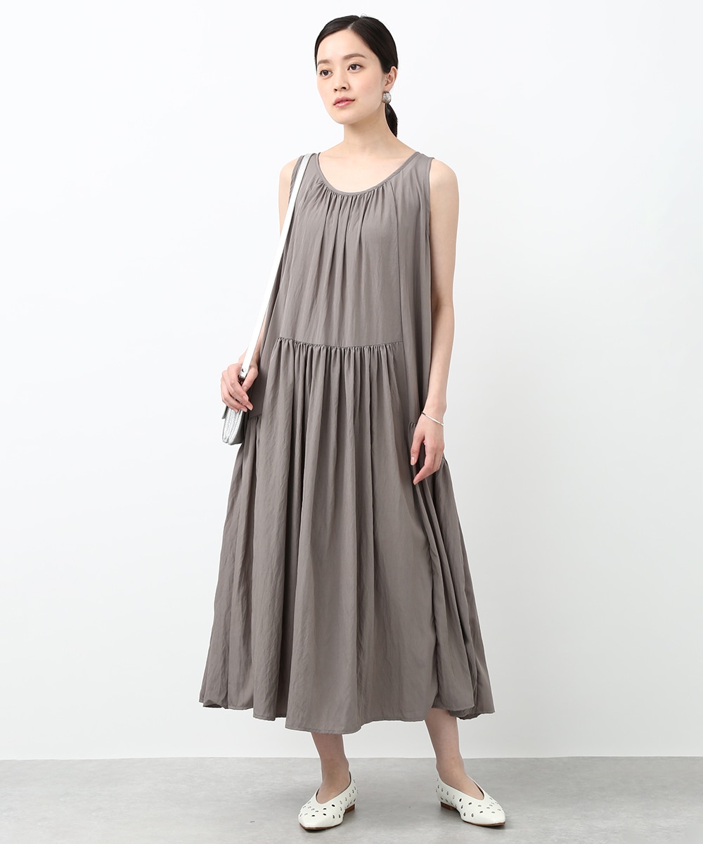 切り替えギャザーロングワンピース