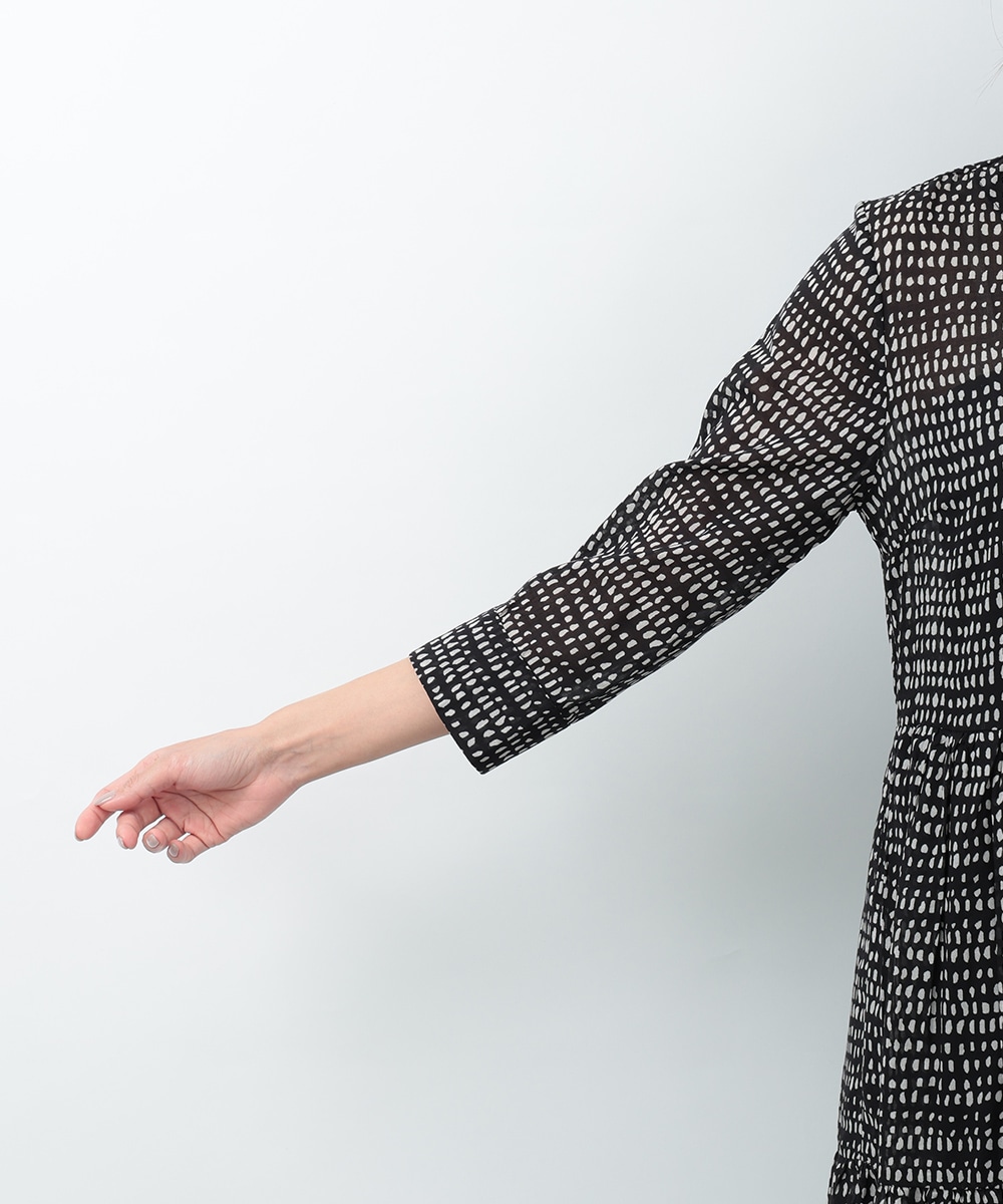 プチ幾何学プリントティアードワンピース