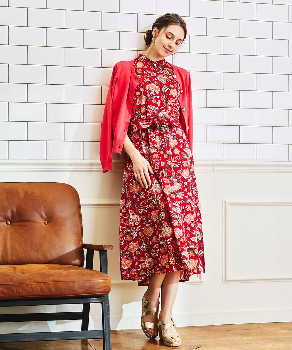 ボタニカルプリントノースリーブワンピース