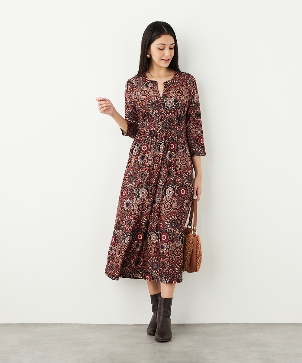 アラベスクプリントジャージワンピース