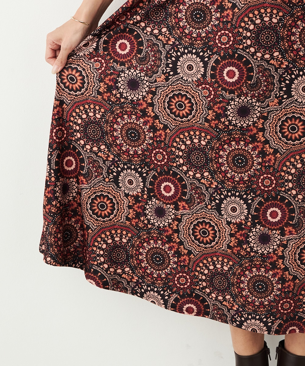 アラベスクプリントジャージワンピース