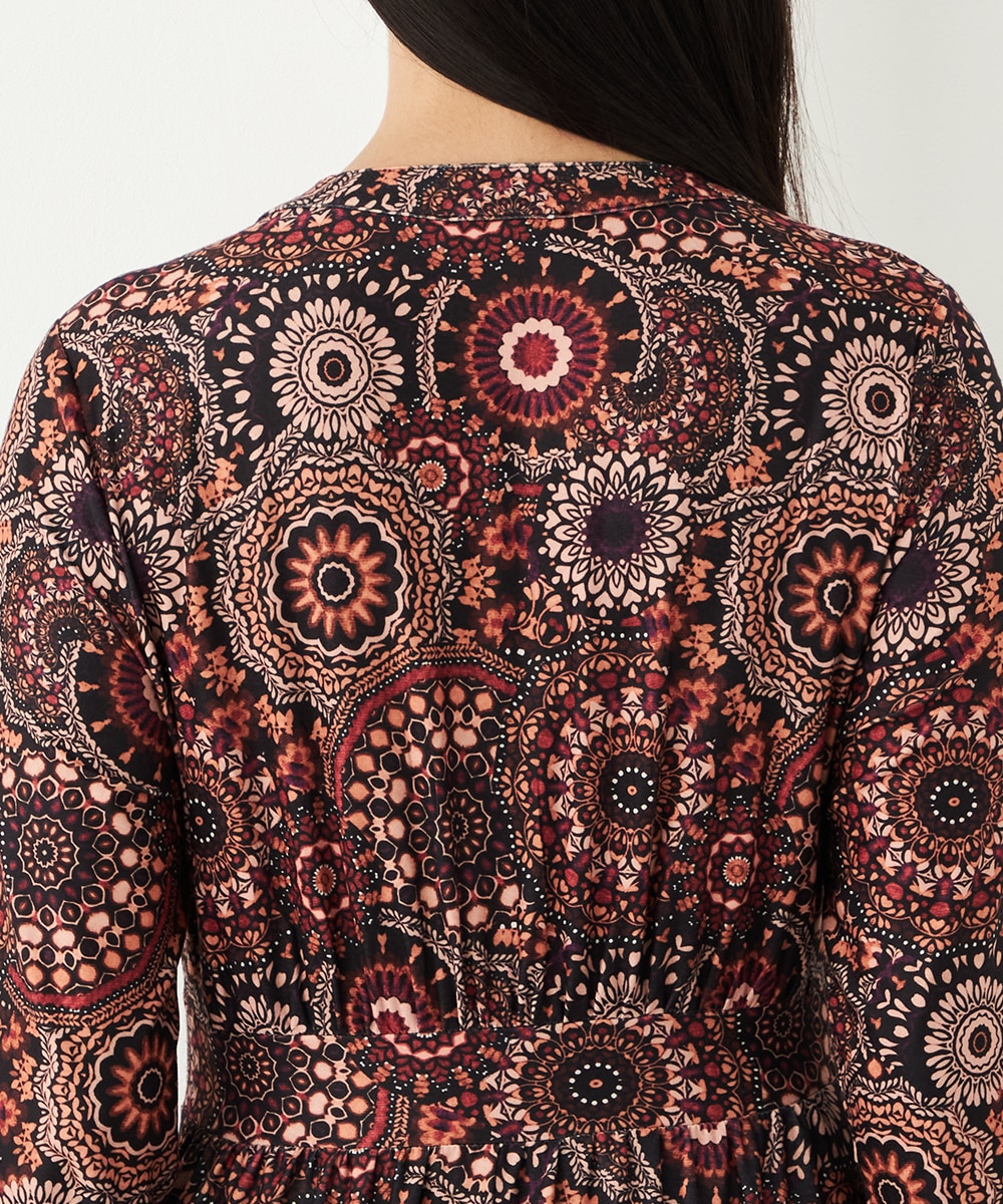 アラベスクプリントジャージワンピース