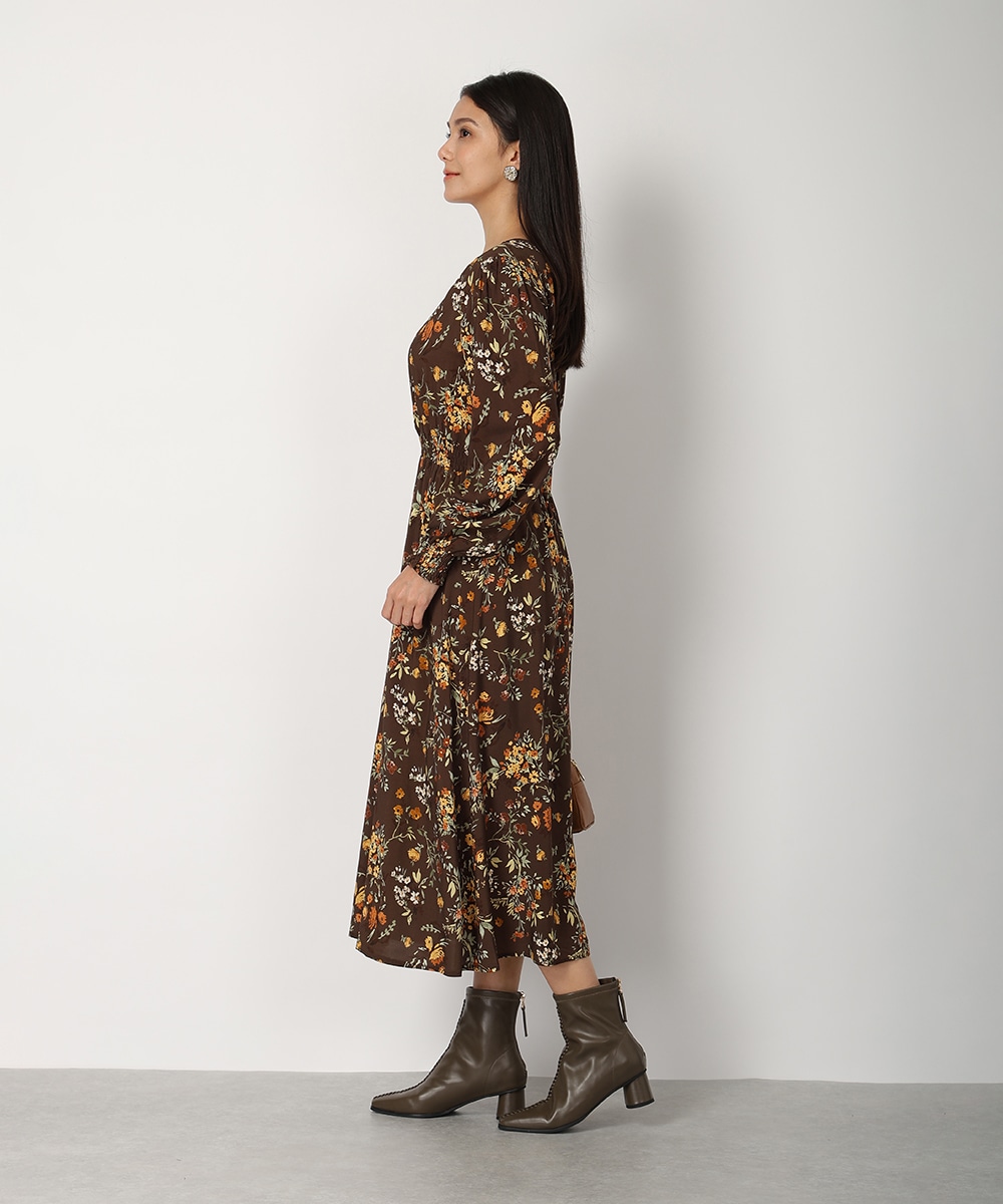 フラワーシャーリングワンピース