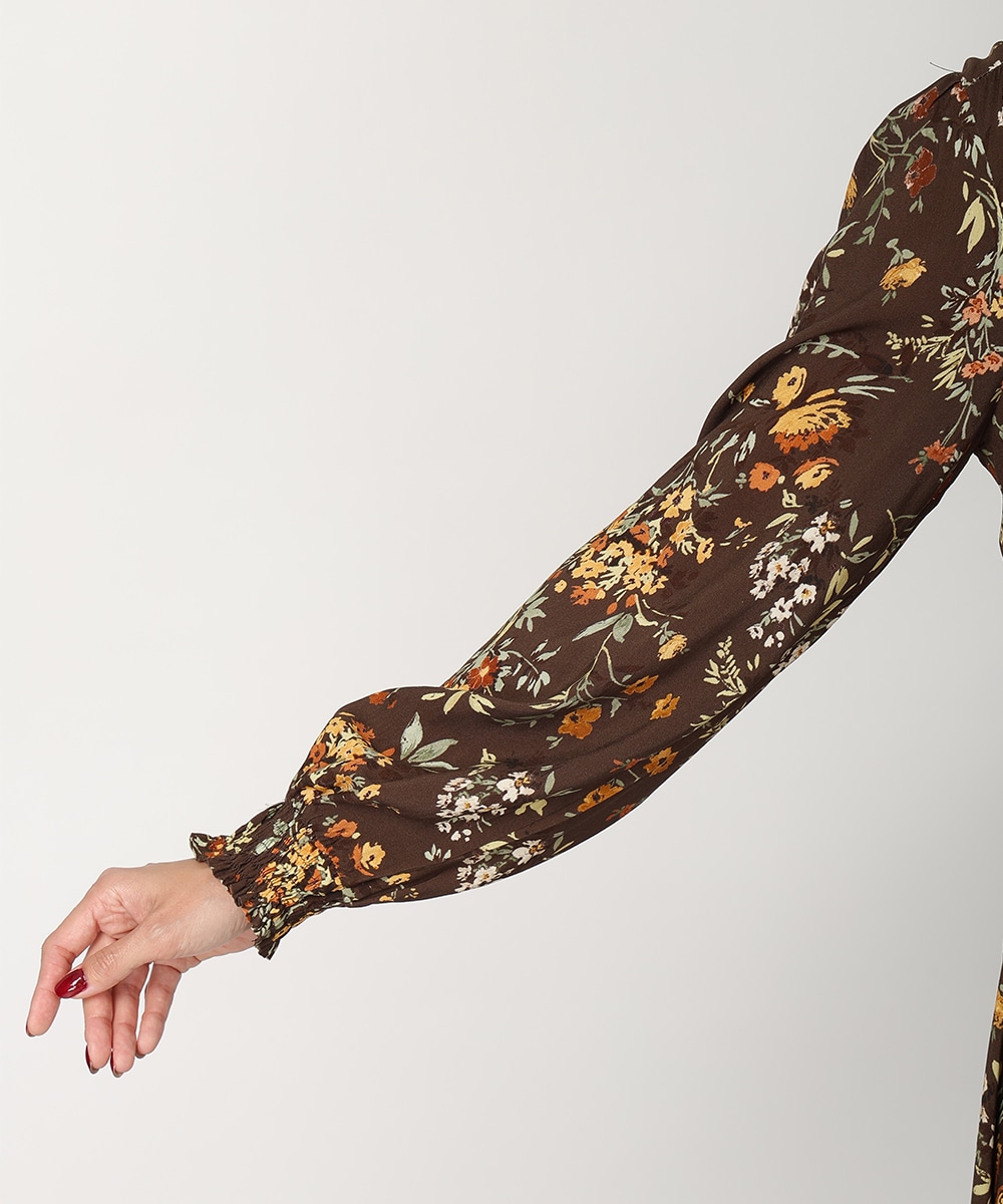 フラワーシャーリングワンピース