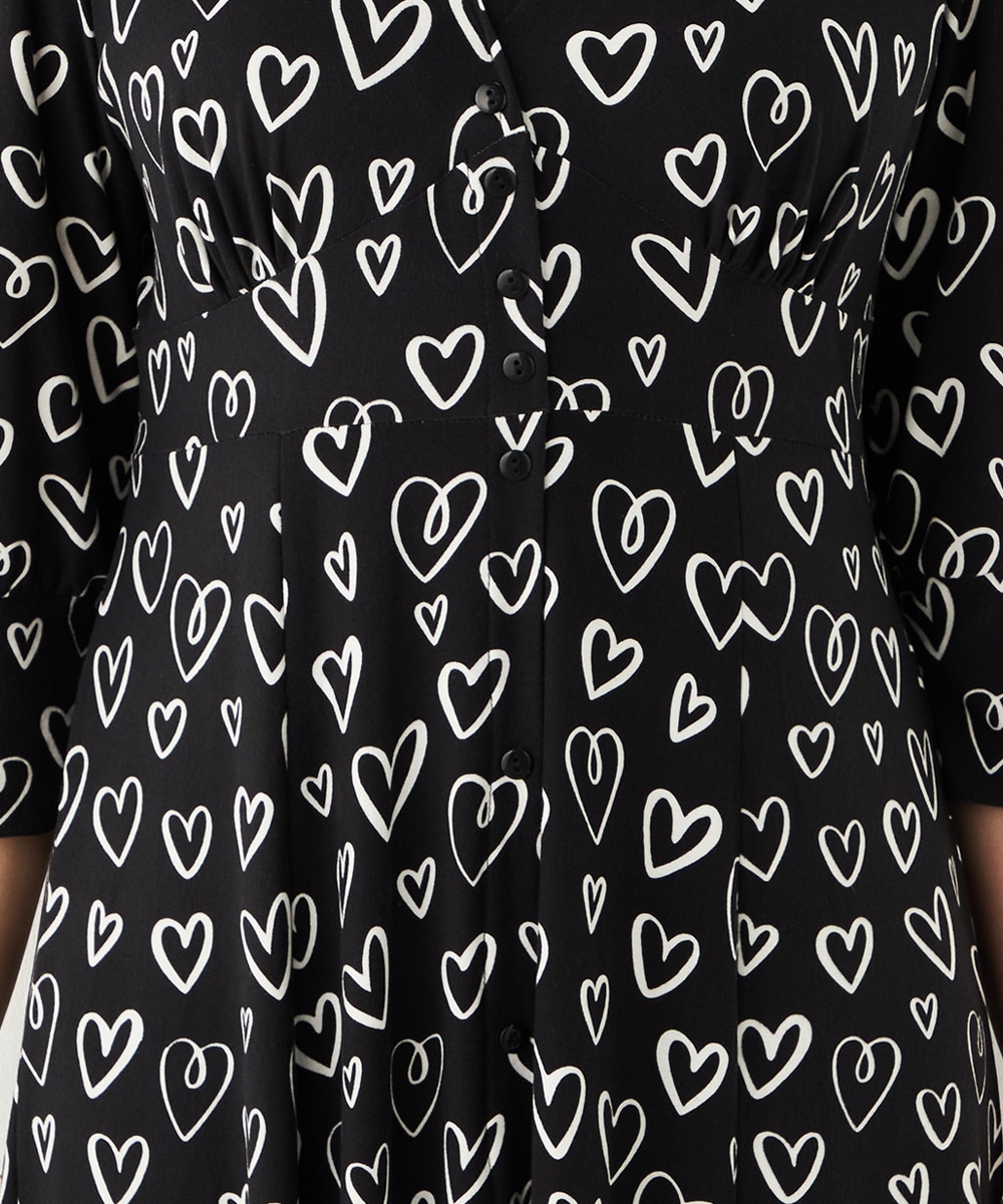 モノトーンハートプリントジャージワンピース