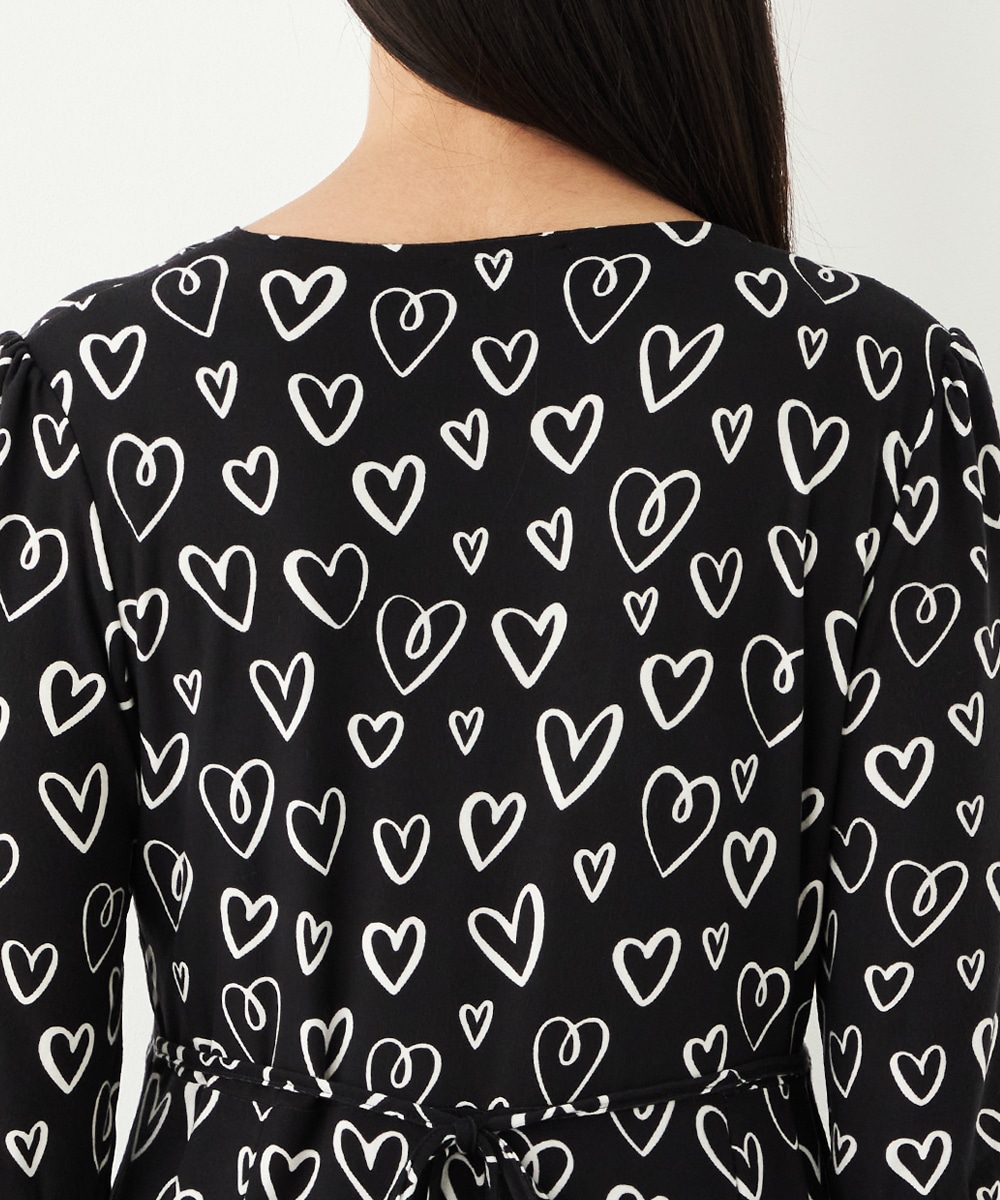 モノトーンハートプリントジャージワンピース