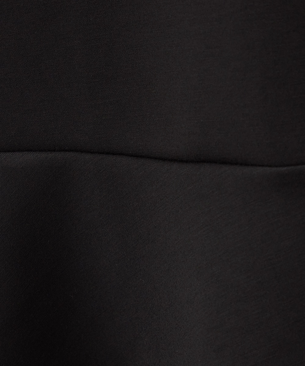 フリル切り替えサックワンピース