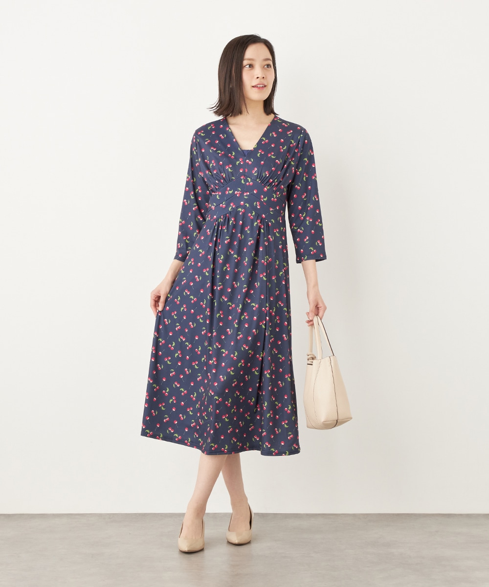 チェリープリントジャージワンピース