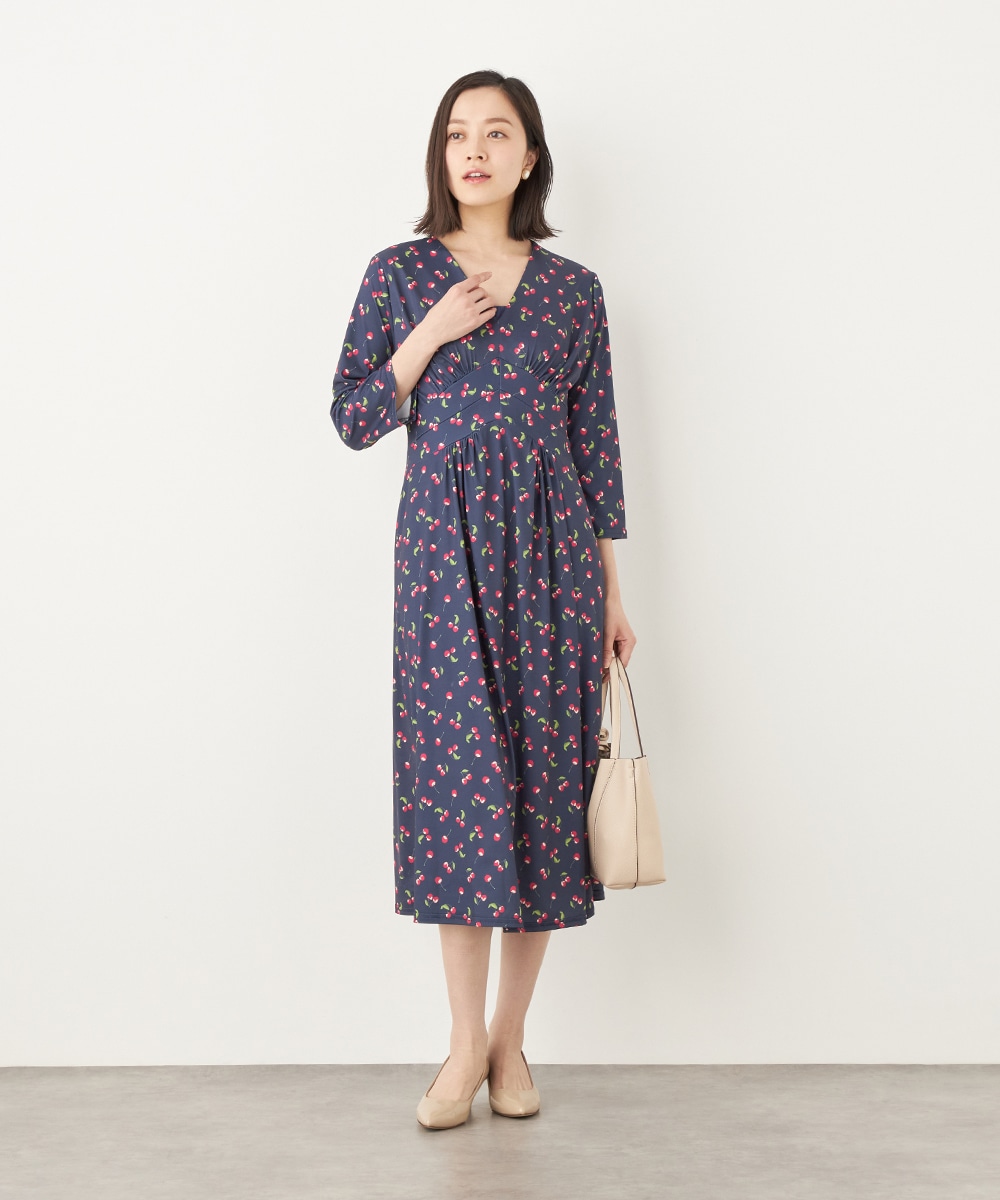 チェリープリントジャージワンピース
