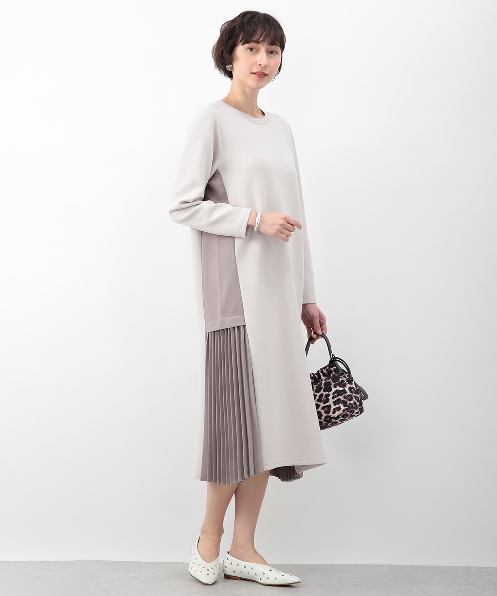 サイドプリーツカットワンピース
