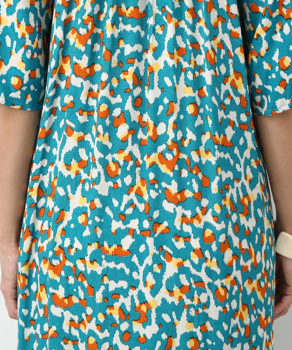 ぼかしプリントフレアスリーブワンピース