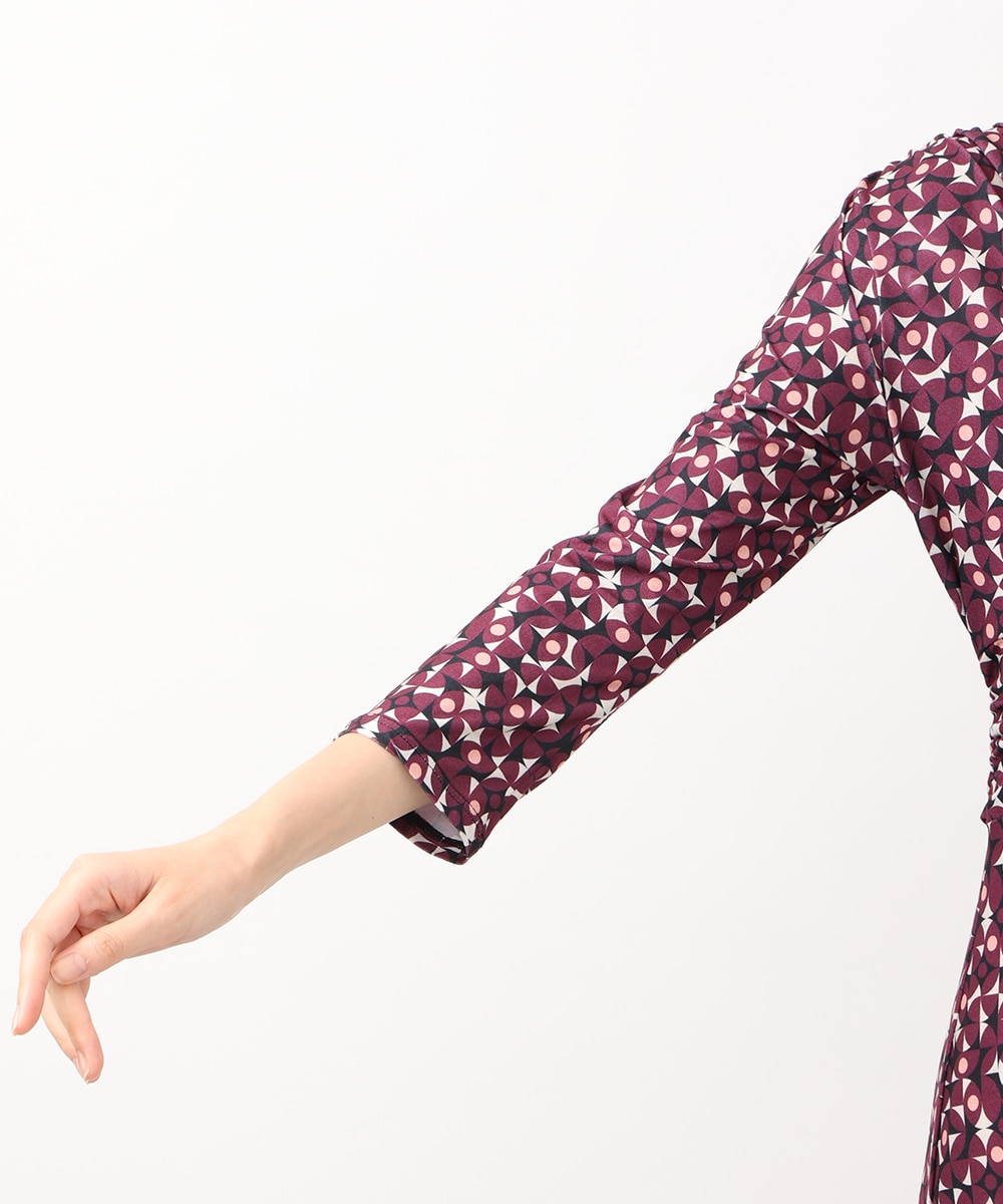 幾何学プリントジャージワンピース