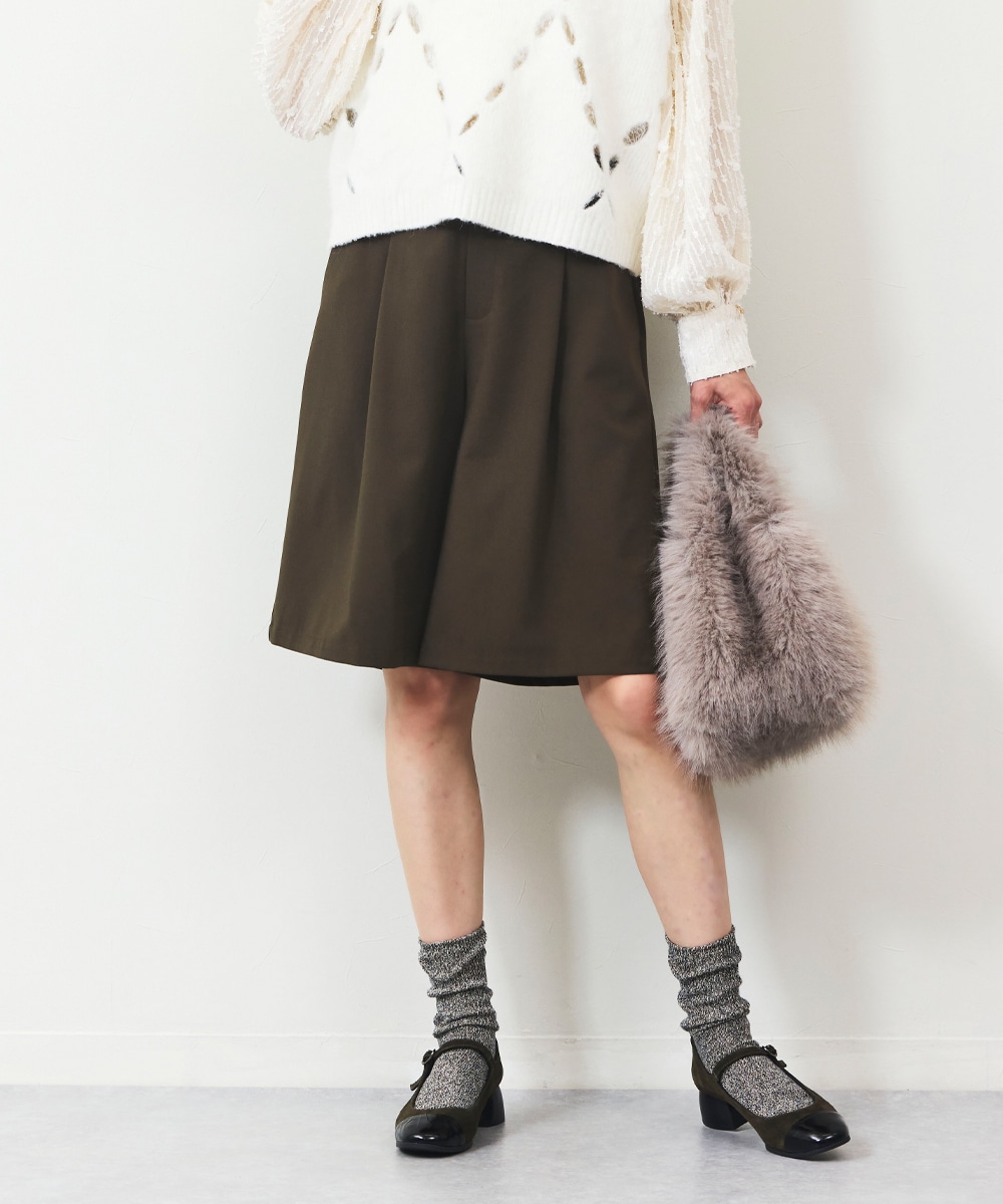 Luxe armoire capriceのタックハーフパンツ