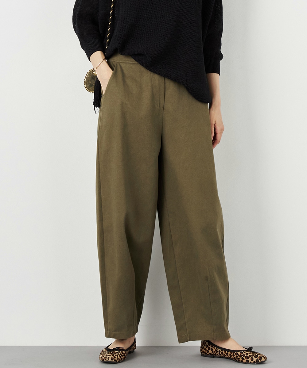  armoire capriceのバレルレッグパンツ
