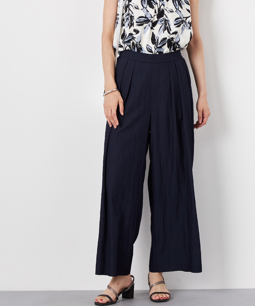  armoire capriceの接触冷感タックパンツ