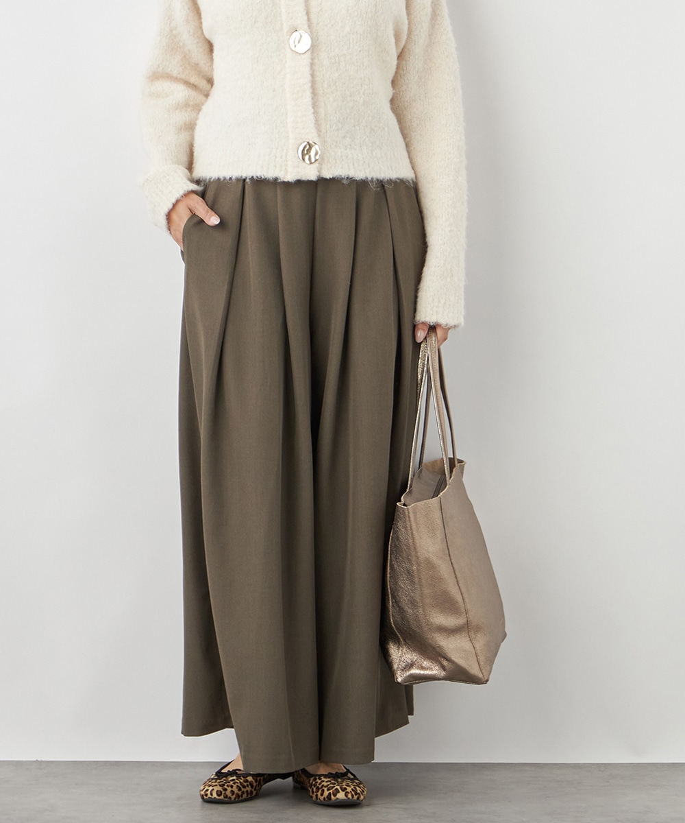  armoire capriceのタックワイドパンツ