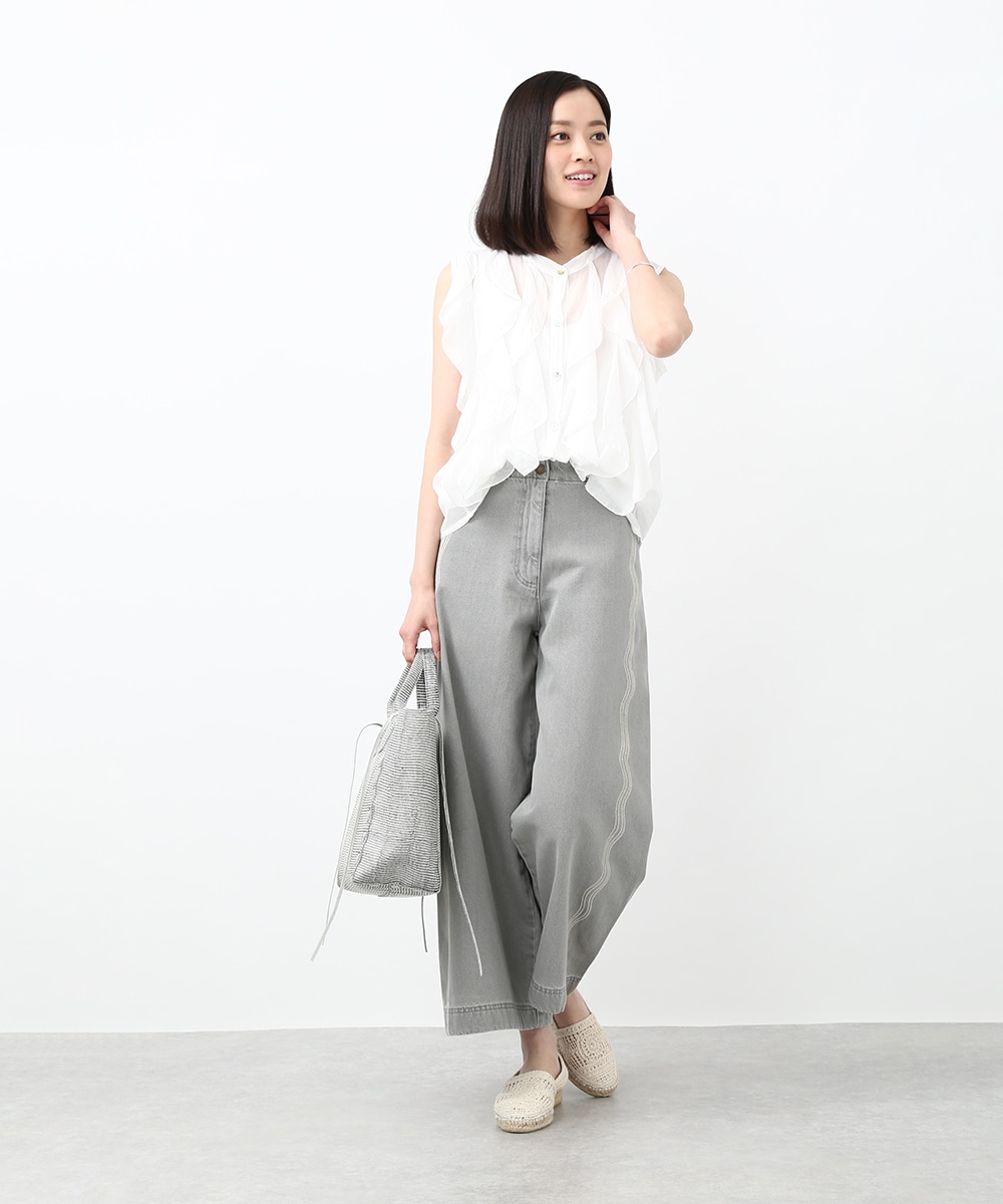 ウェーブ刺繍ワイドパンツ