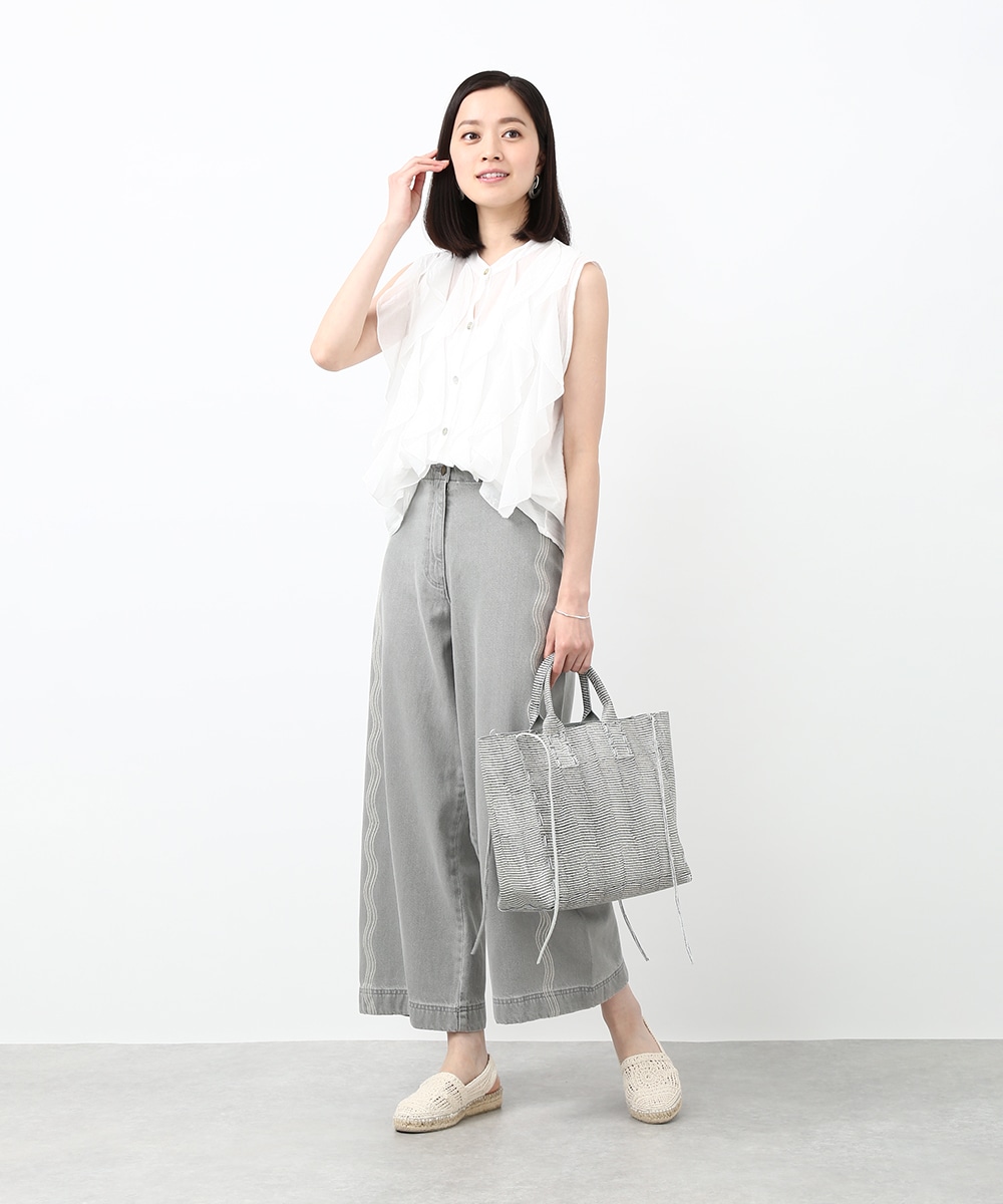 ウェーブ刺繍ワイドパンツ