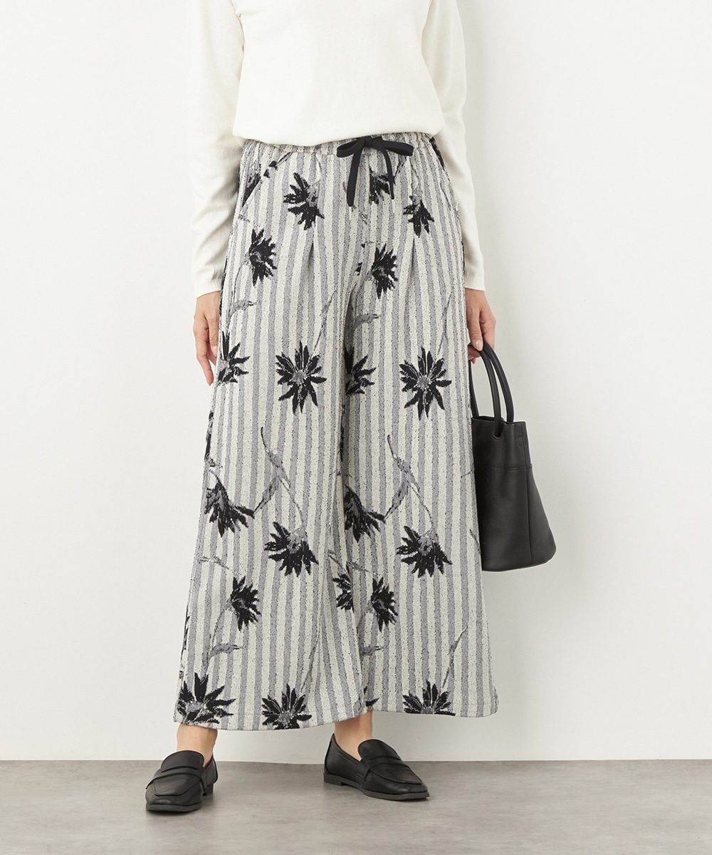  armoire capriceのストライプフラワージャカードパンツ