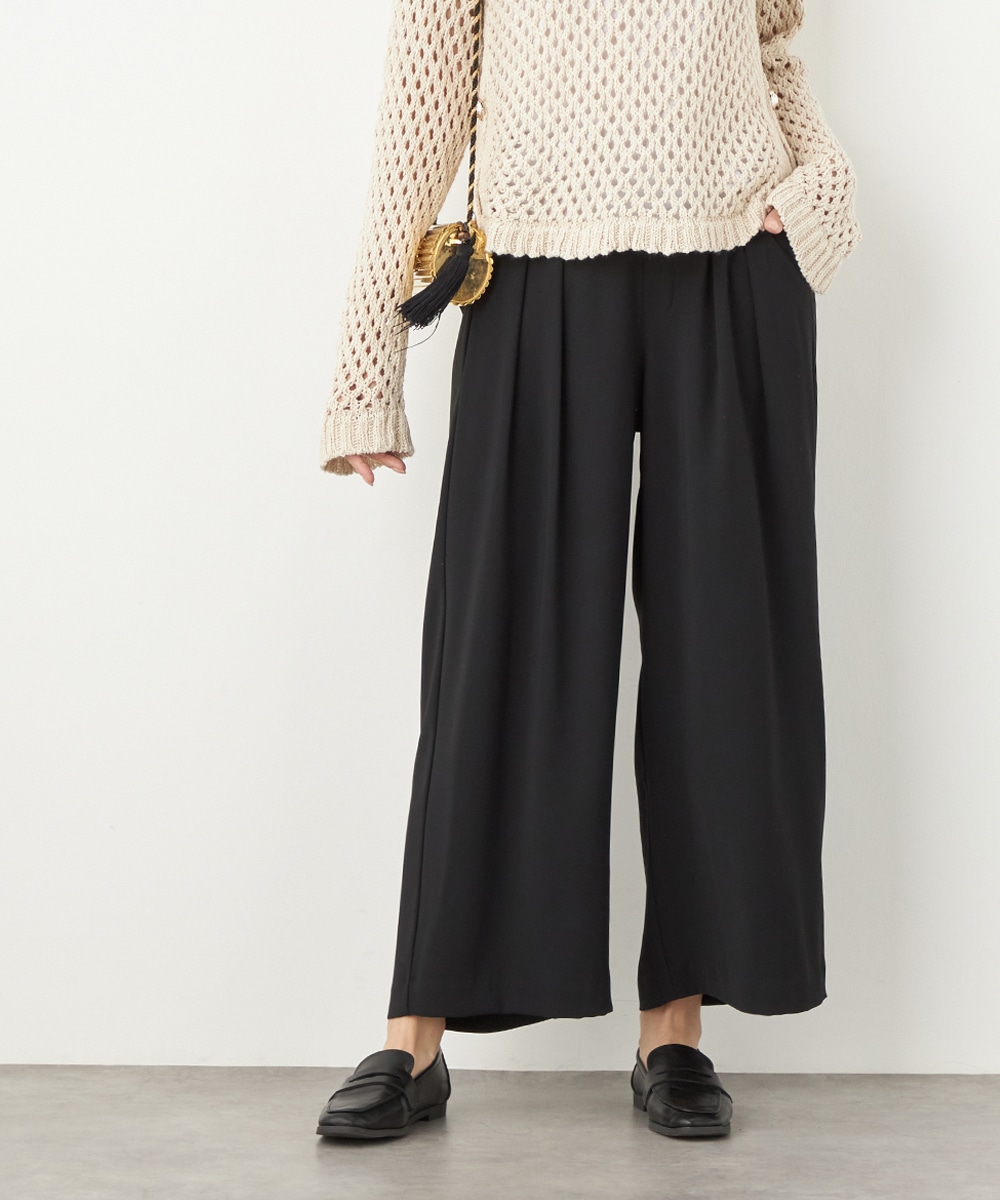 タックワイドパンツ